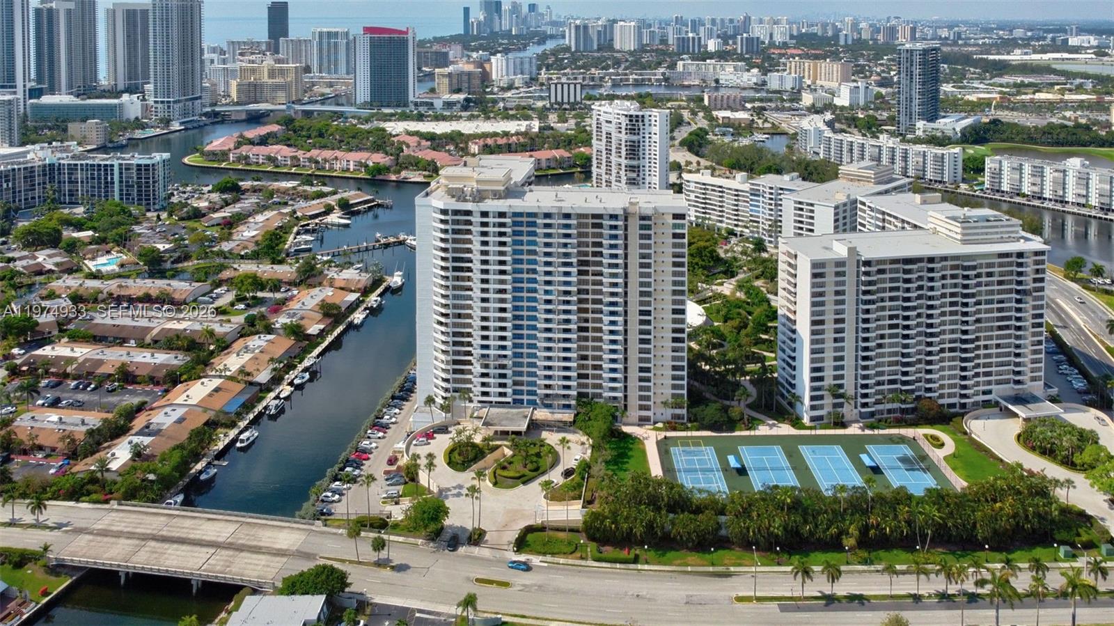 2500 Parkview Dr #1914 Hallandale Beach, FL 33009