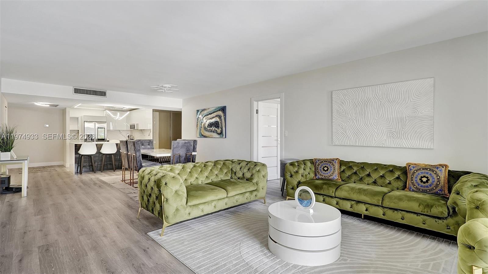 2500 Parkview Dr #1914 Hallandale Beach, FL 33009