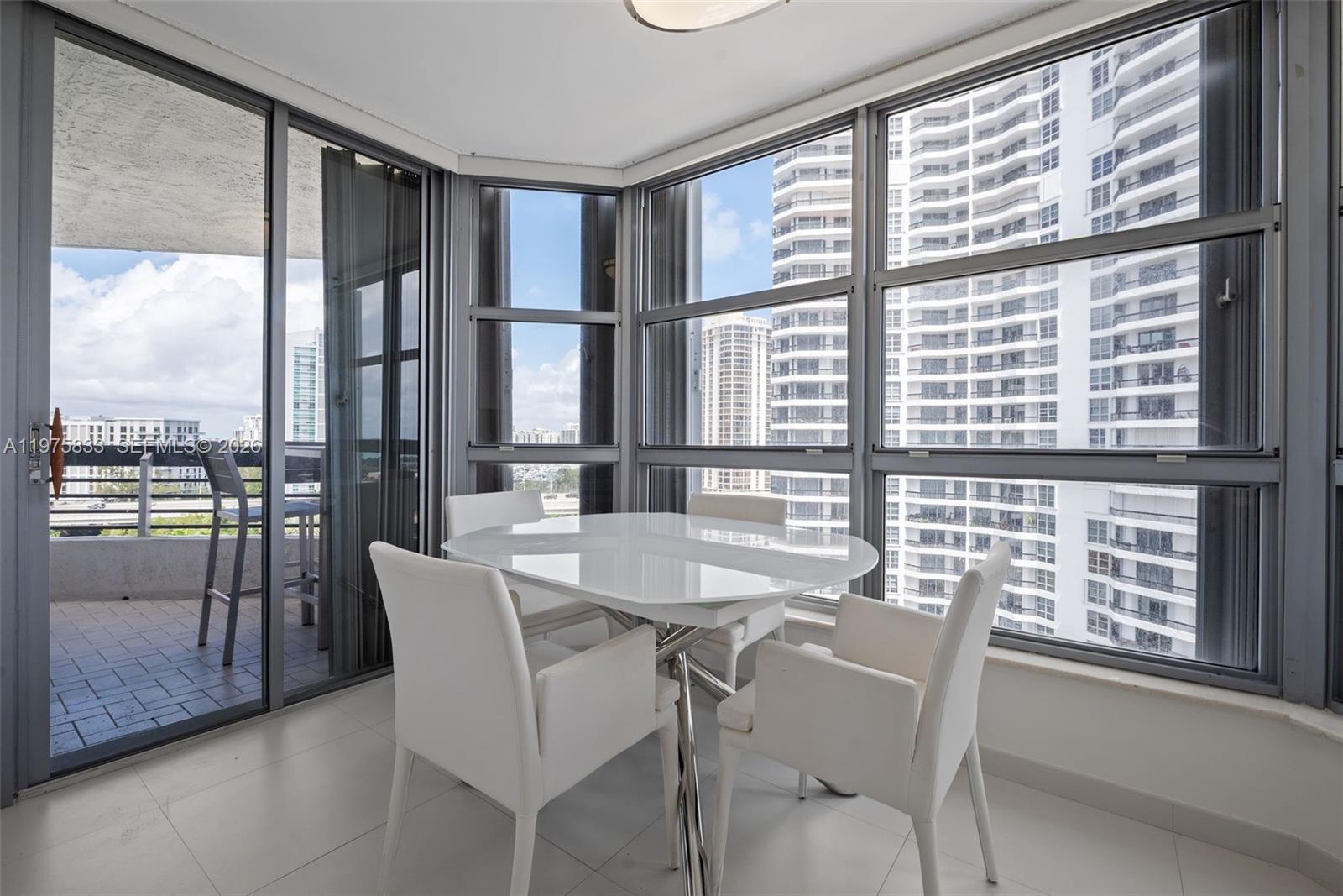 19101 NE 36th Ct #1407 Aventura, FL 33180