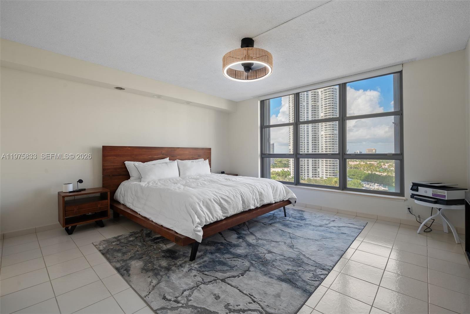 19101 NE 36th Ct #1407 Aventura, FL 33180