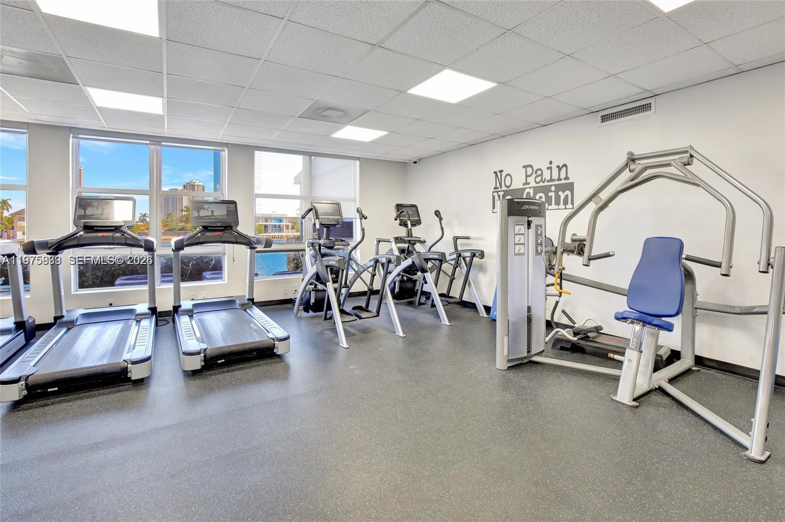 19101 NE 36th Ct #1407 Aventura, FL 33180