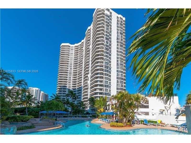 19101 NE 36th Ct #1407 Aventura, FL 33180