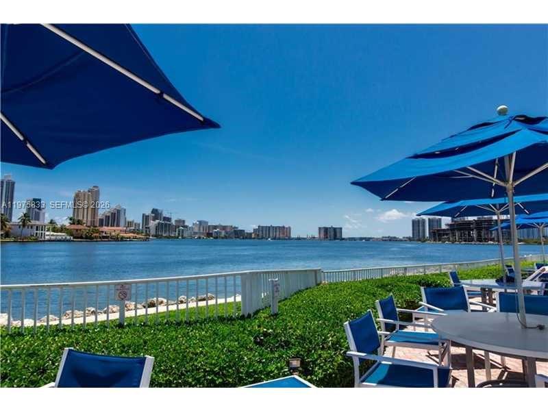 19101 NE 36th Ct #1407 Aventura, FL 33180