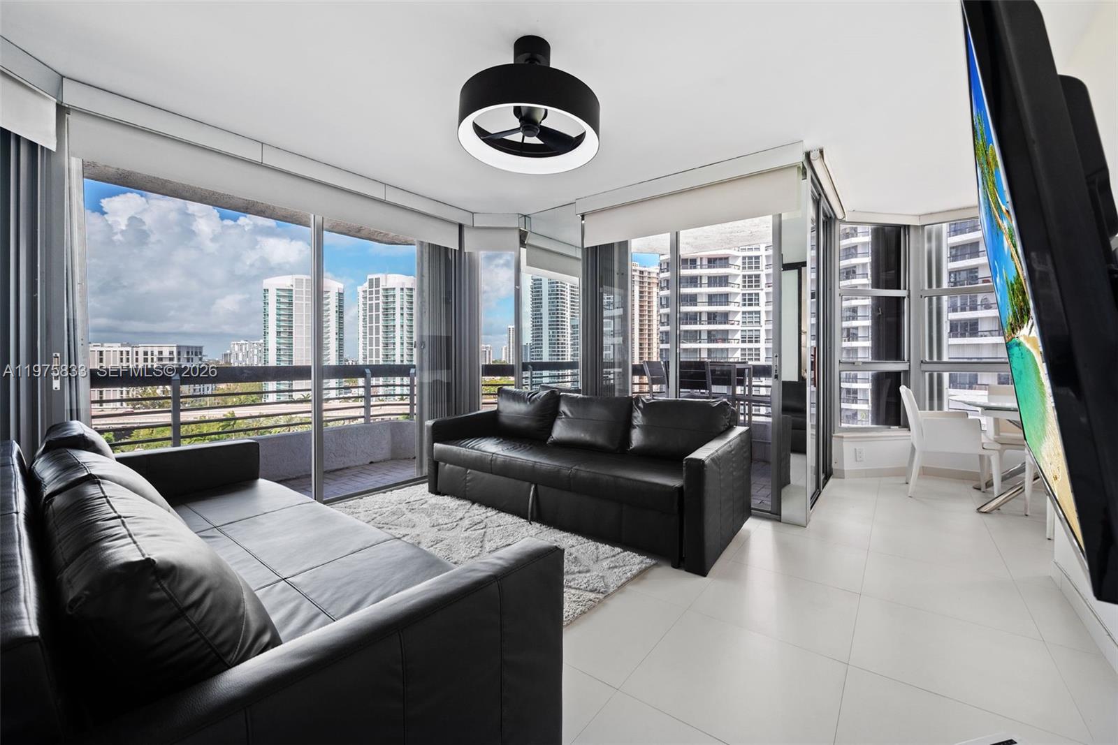 19101 NE 36th Ct #1407 Aventura, FL 33180