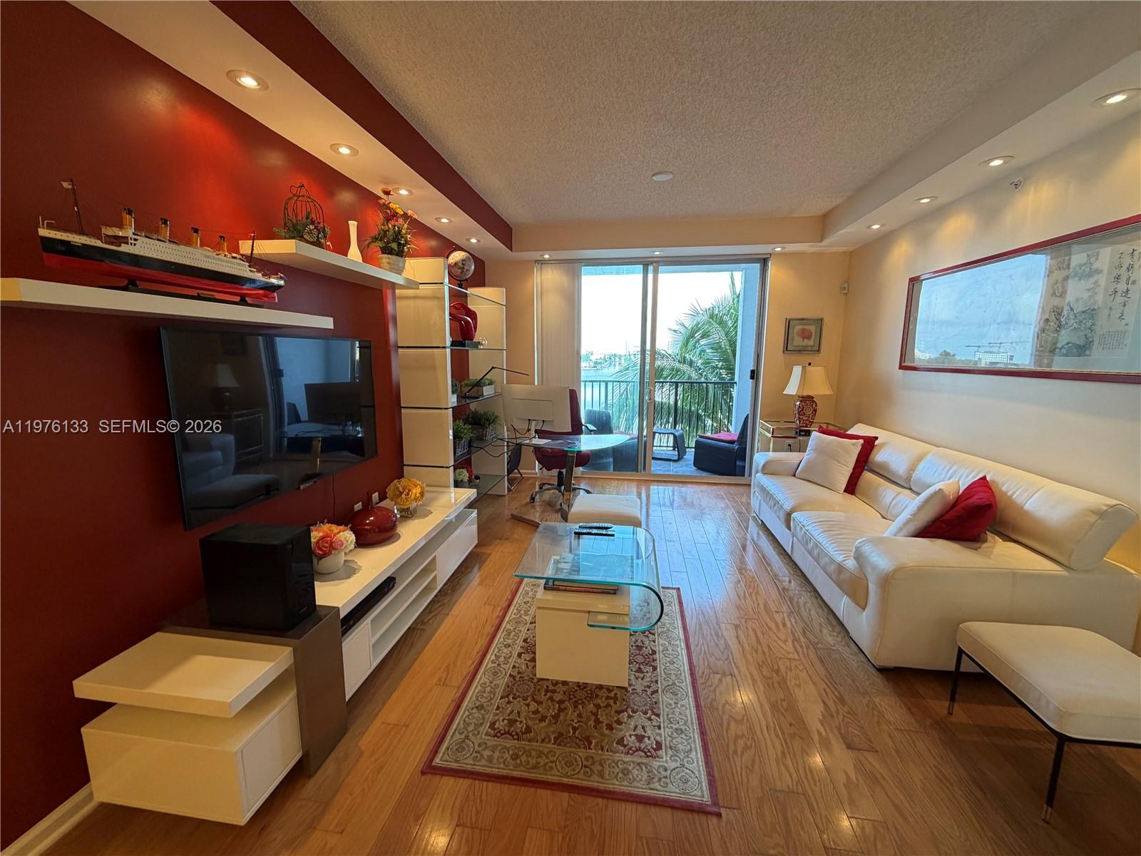 17100 N Bay Rd #1506