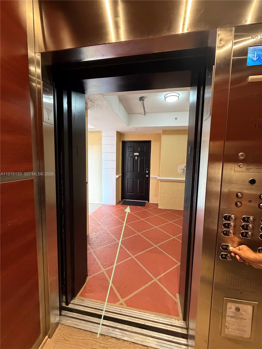 image Porto Bellagio Condo27