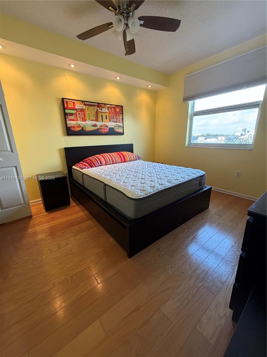 image Porto Bellagio Condo5