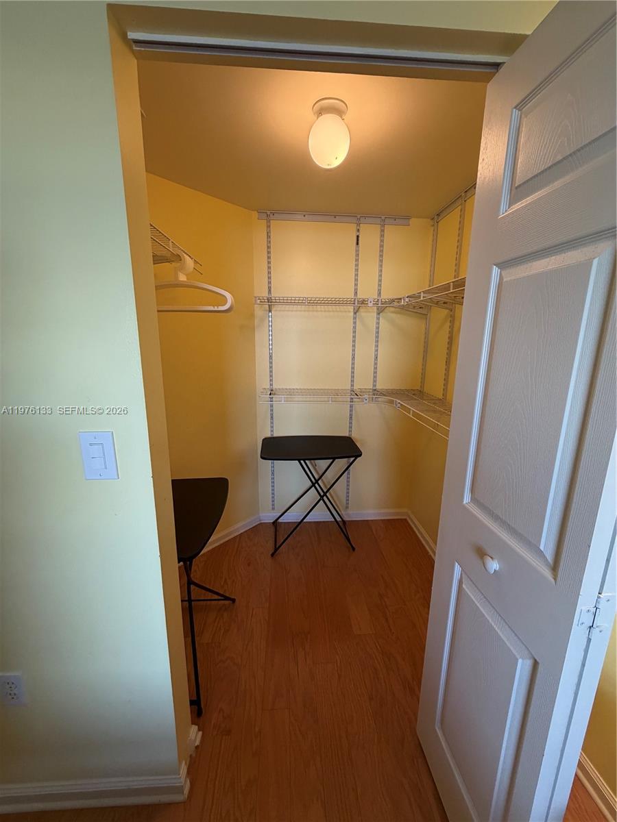 image Porto Bellagio Condo7