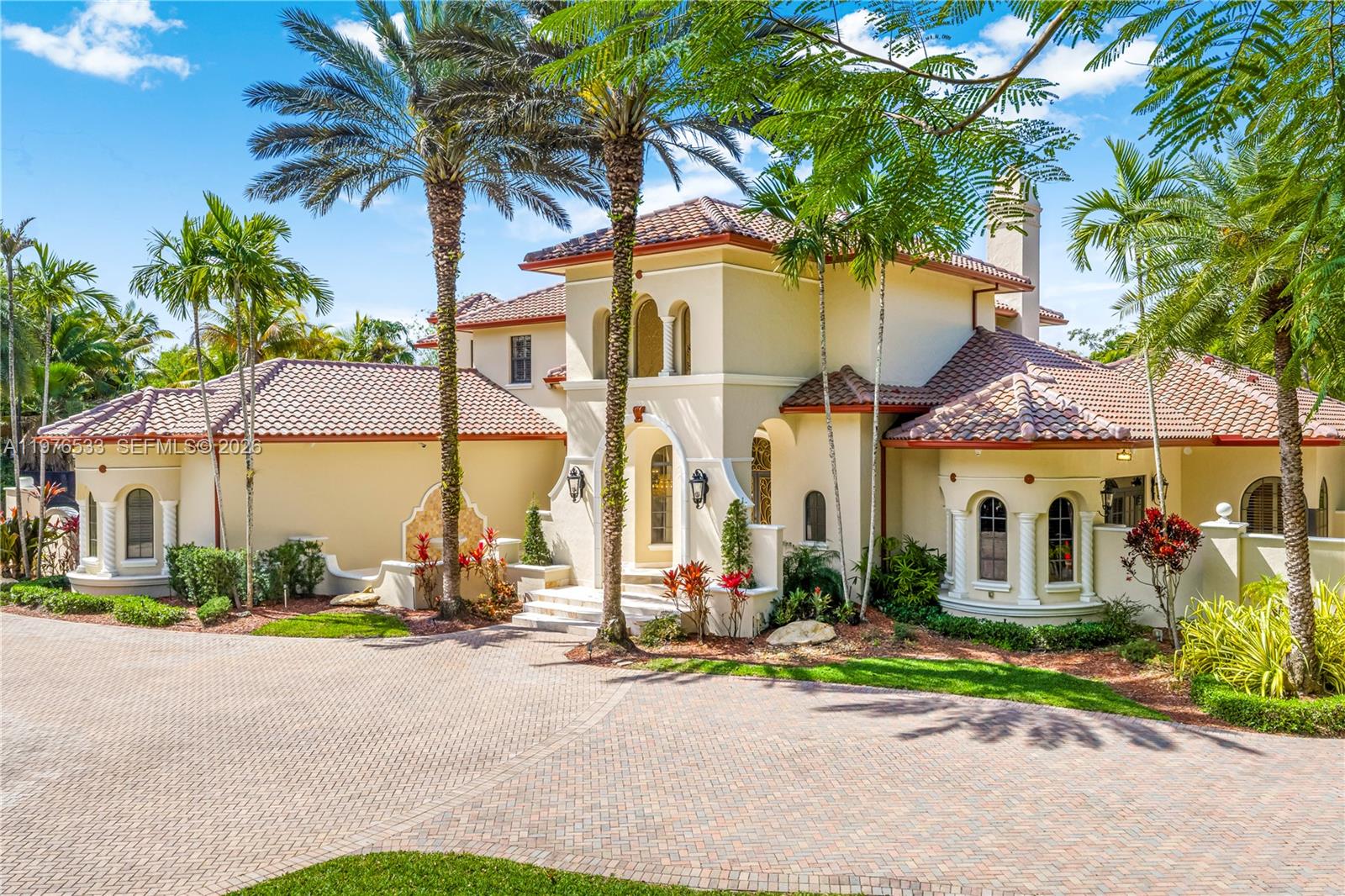 11400 SW 67th Ave Pinecrest, FL 33156