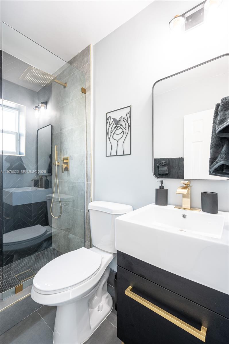 1236 NE 16th Ave Fort Lauderdale, FL 33304