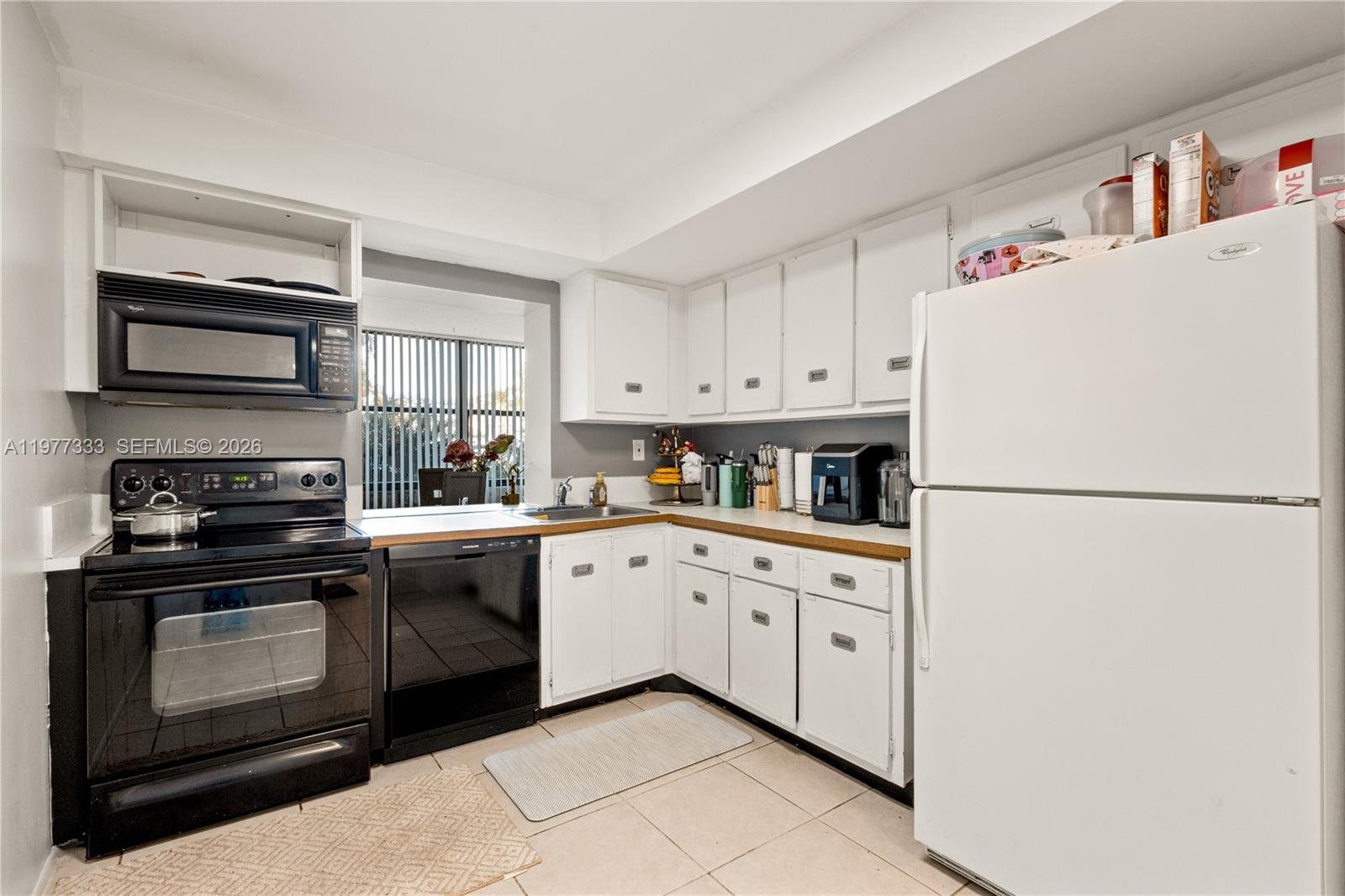 1000 Parkview Dr #222 Hallandale Beach, FL 33009