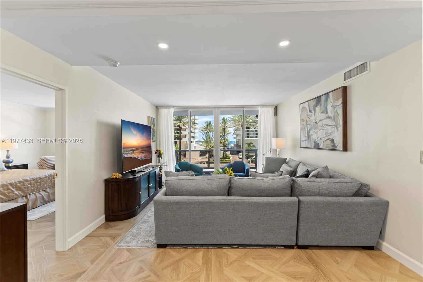 5700 Collins Ave #3A Miami Beach, FL 33140