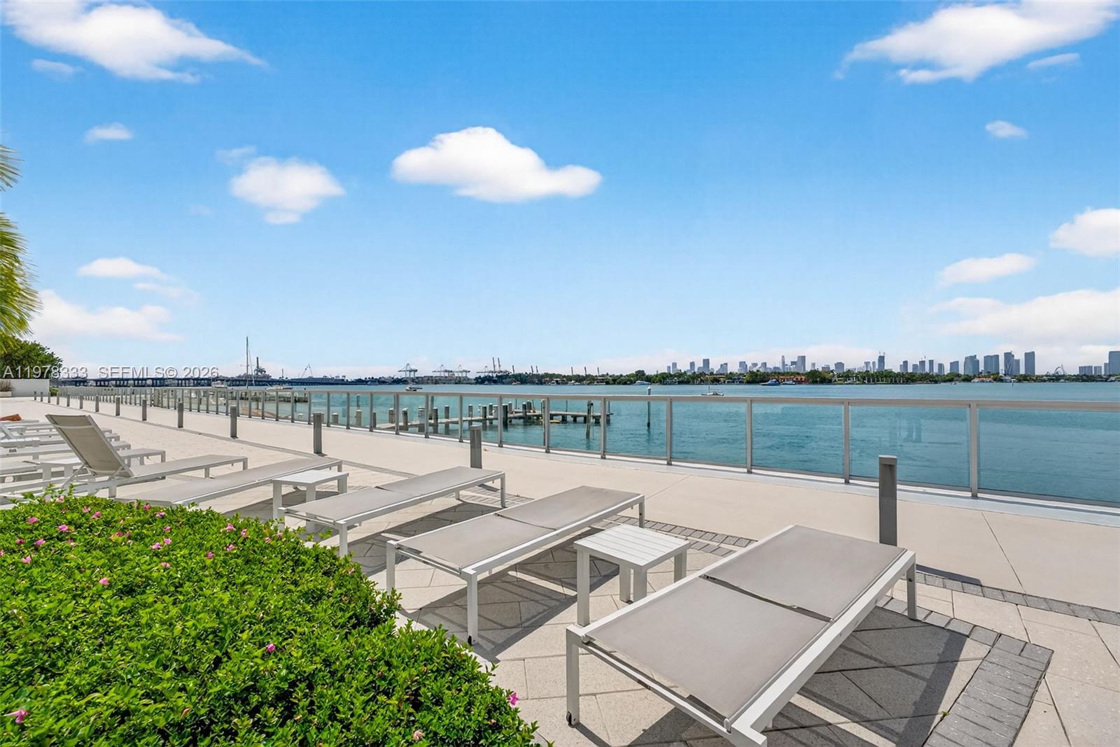 image Mirador 1000 (South Tower)27