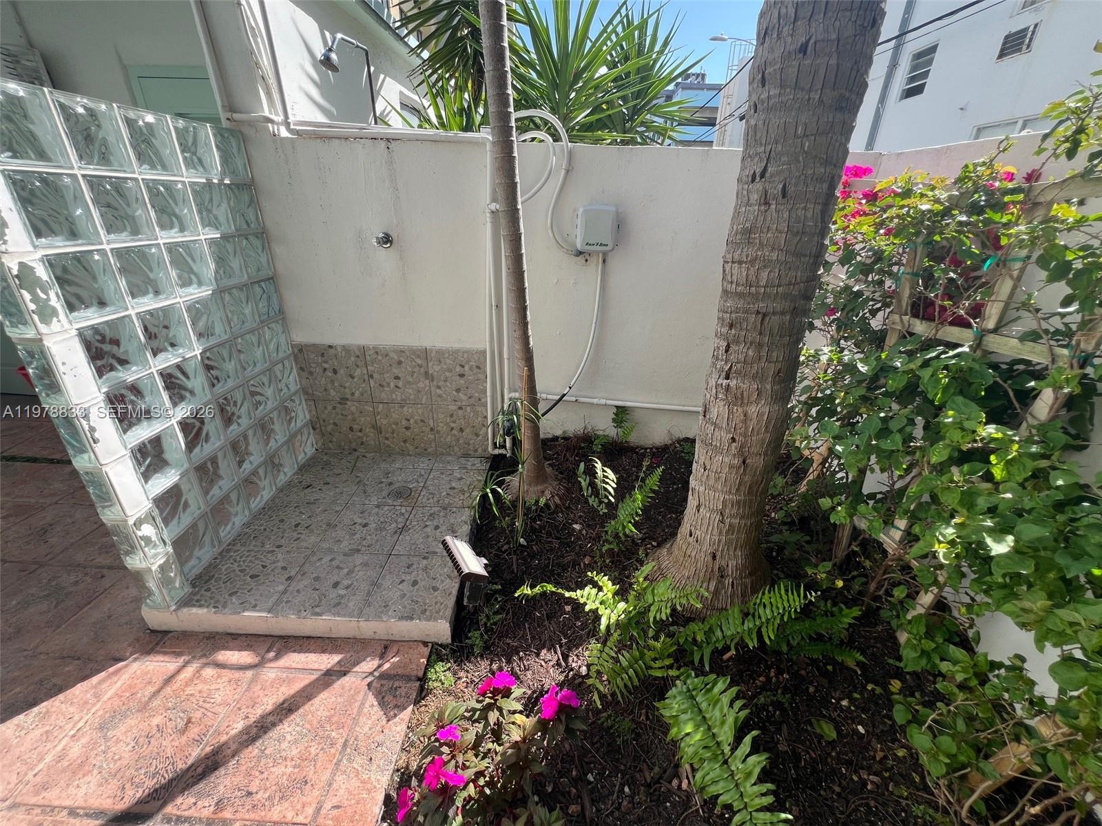 1390 Ocean Dr #101 Miami Beach, FL 33139