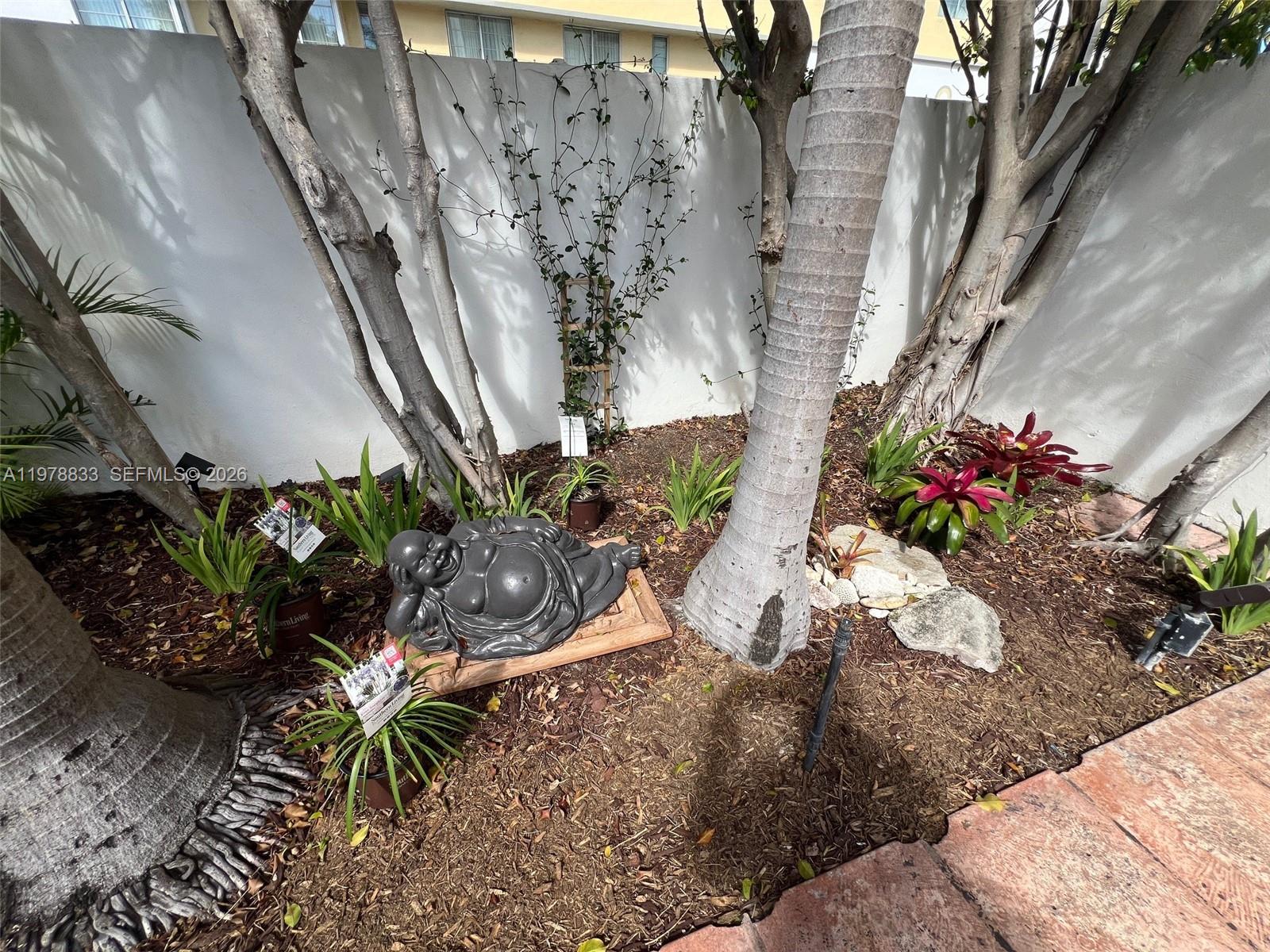 1390 Ocean Dr #101 Miami Beach, FL 33139