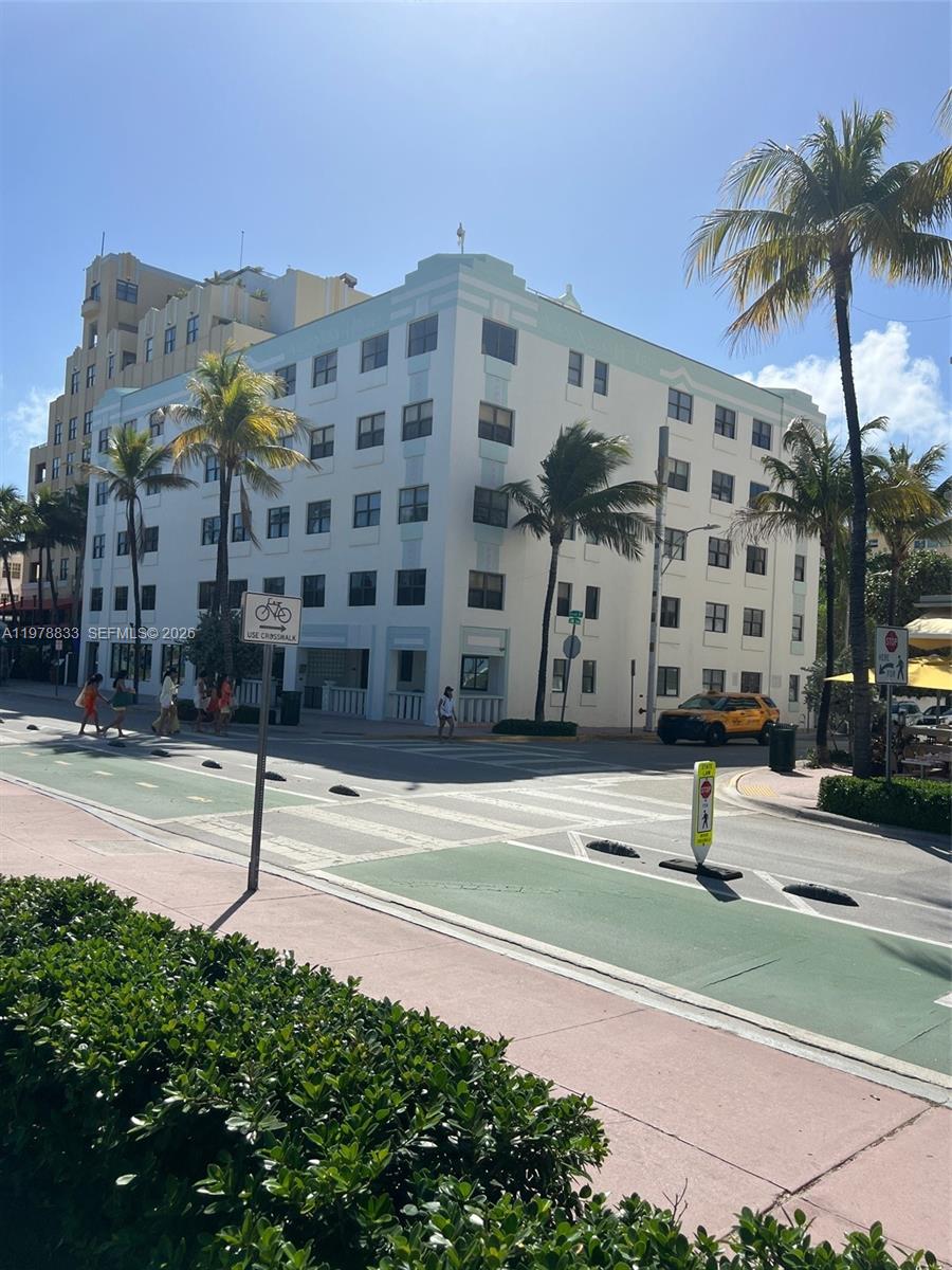 1390 Ocean Dr #101 Miami Beach, FL 33139