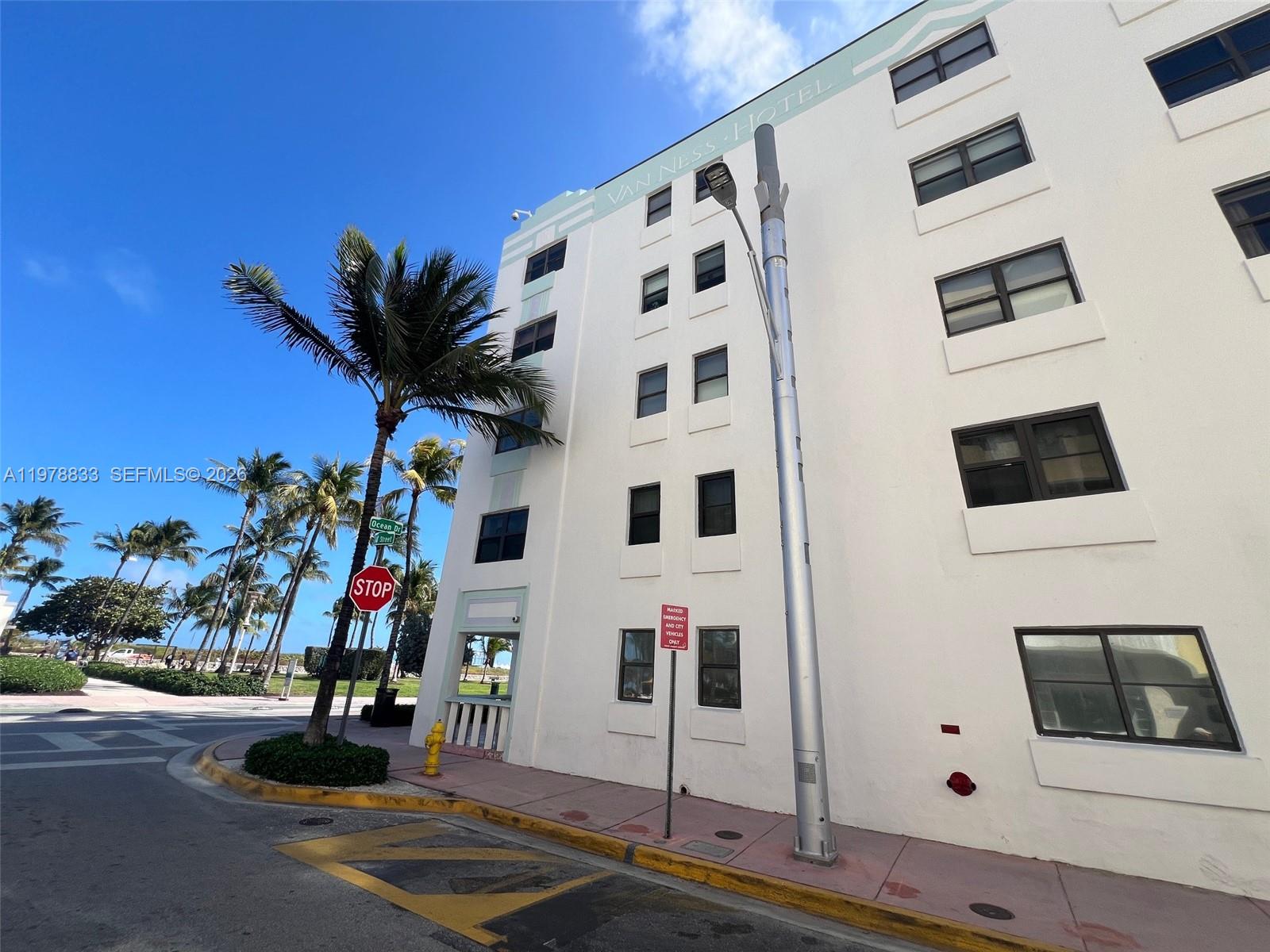 1390 Ocean Dr #101 Miami Beach, FL 33139