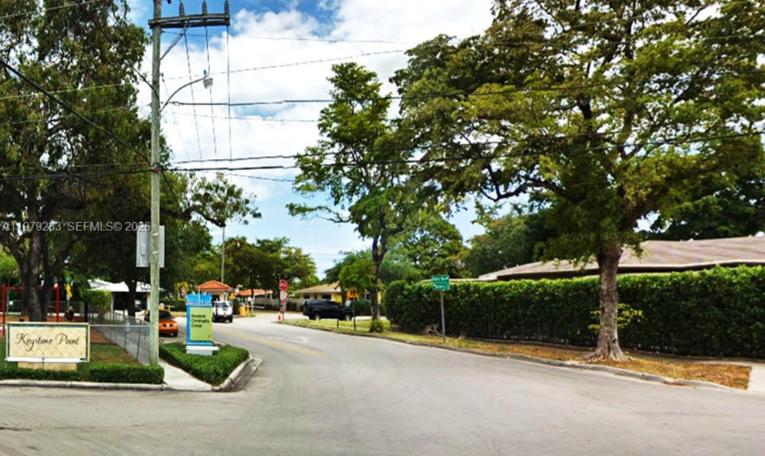 13155 Ixora Ct #310 North Miami, FL 33181