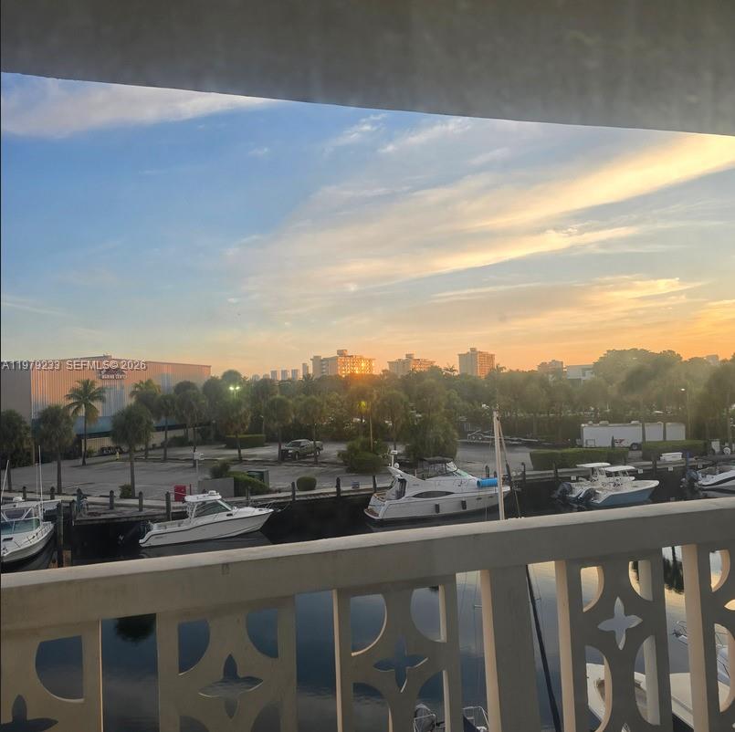 13155 Ixora Ct #310 North Miami, FL 33181