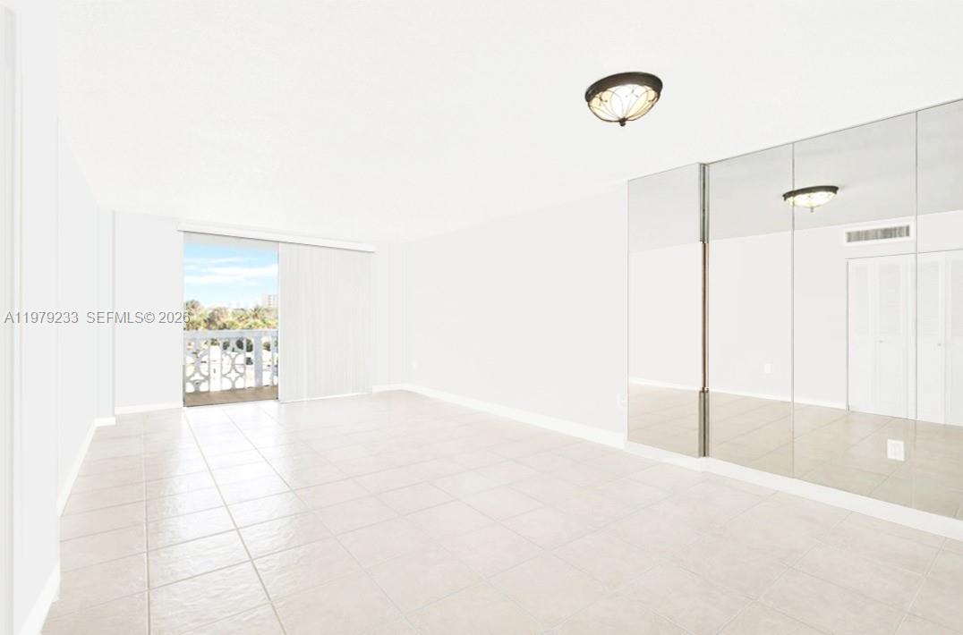 13155 Ixora Ct #310 North Miami, FL 33181