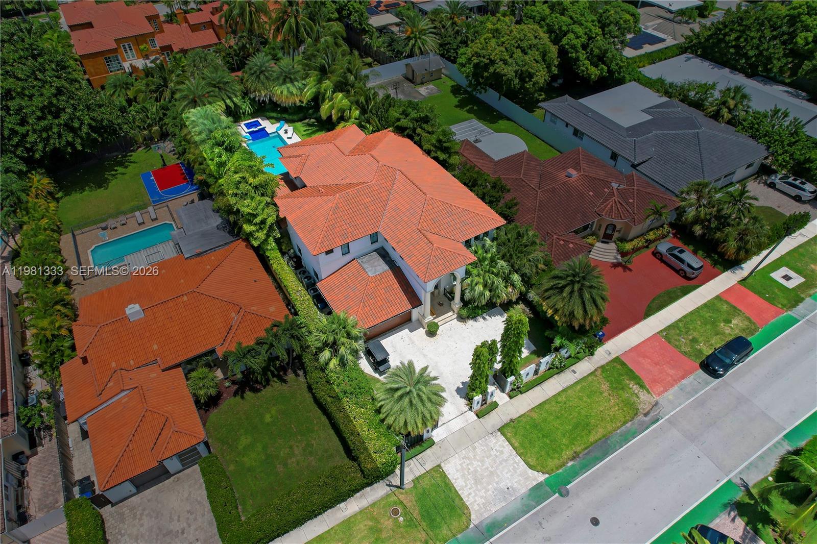 3747 Prairie Ave Miami Beach, FL 33140