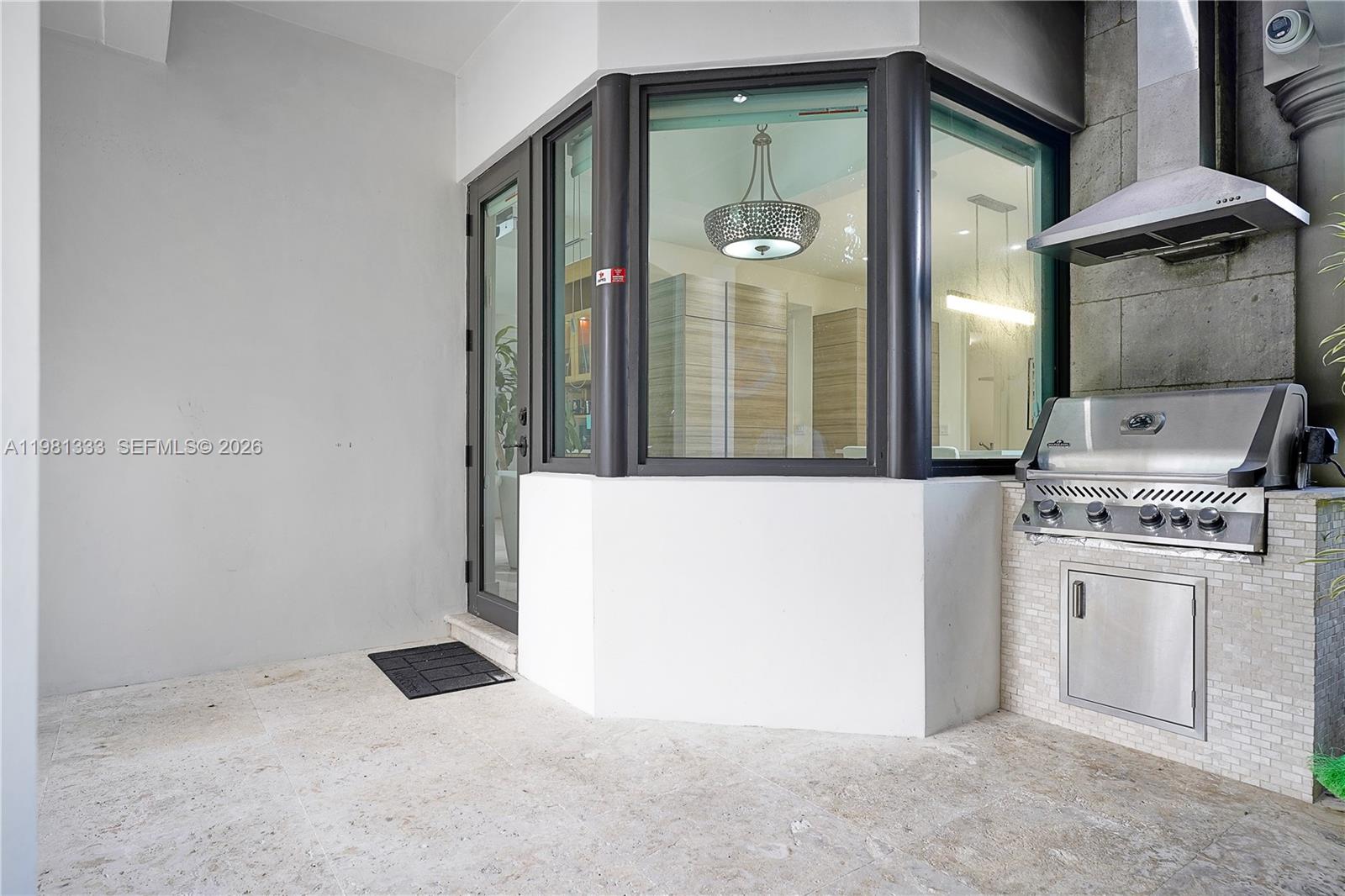 3747 Prairie Ave Miami Beach, FL 33140