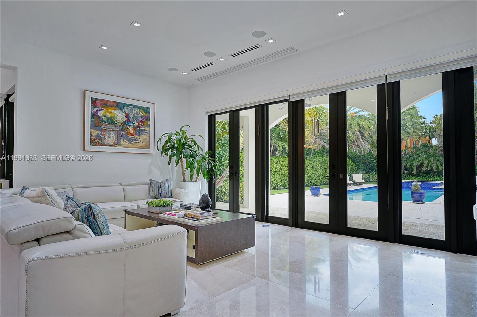 3747 Prairie Ave Miami Beach, FL 33140