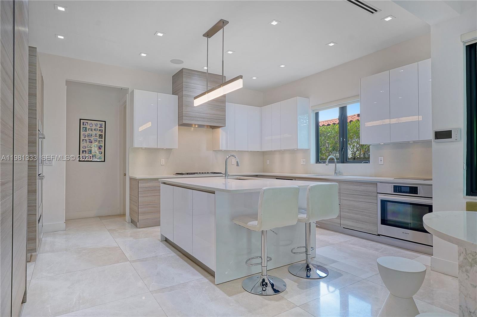 3747 Prairie Ave Miami Beach, FL 33140