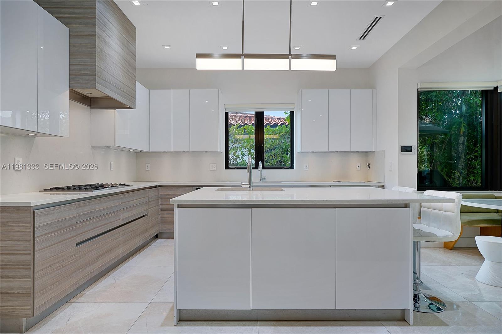 3747 Prairie Ave Miami Beach, FL 33140