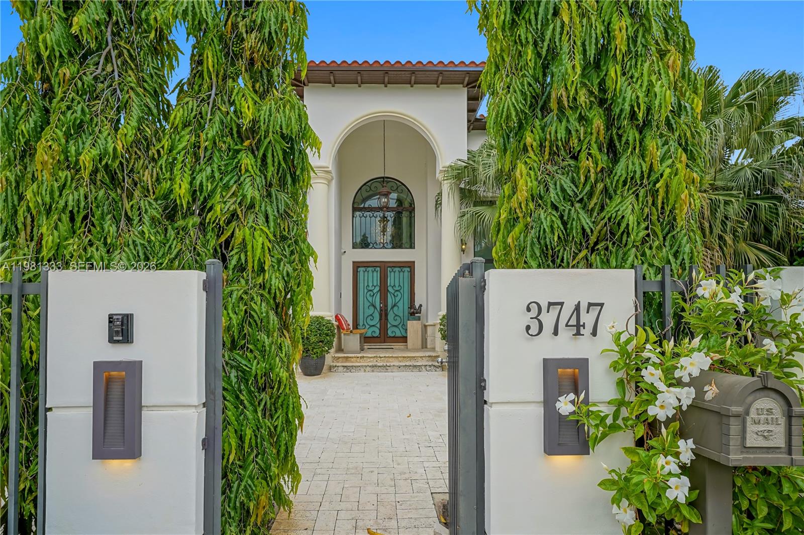 3747 Prairie Ave Miami Beach, FL 33140