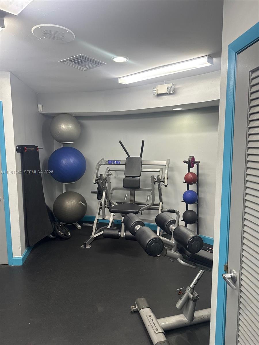 5119 SW 153rd Pl N Miami, FL 33185