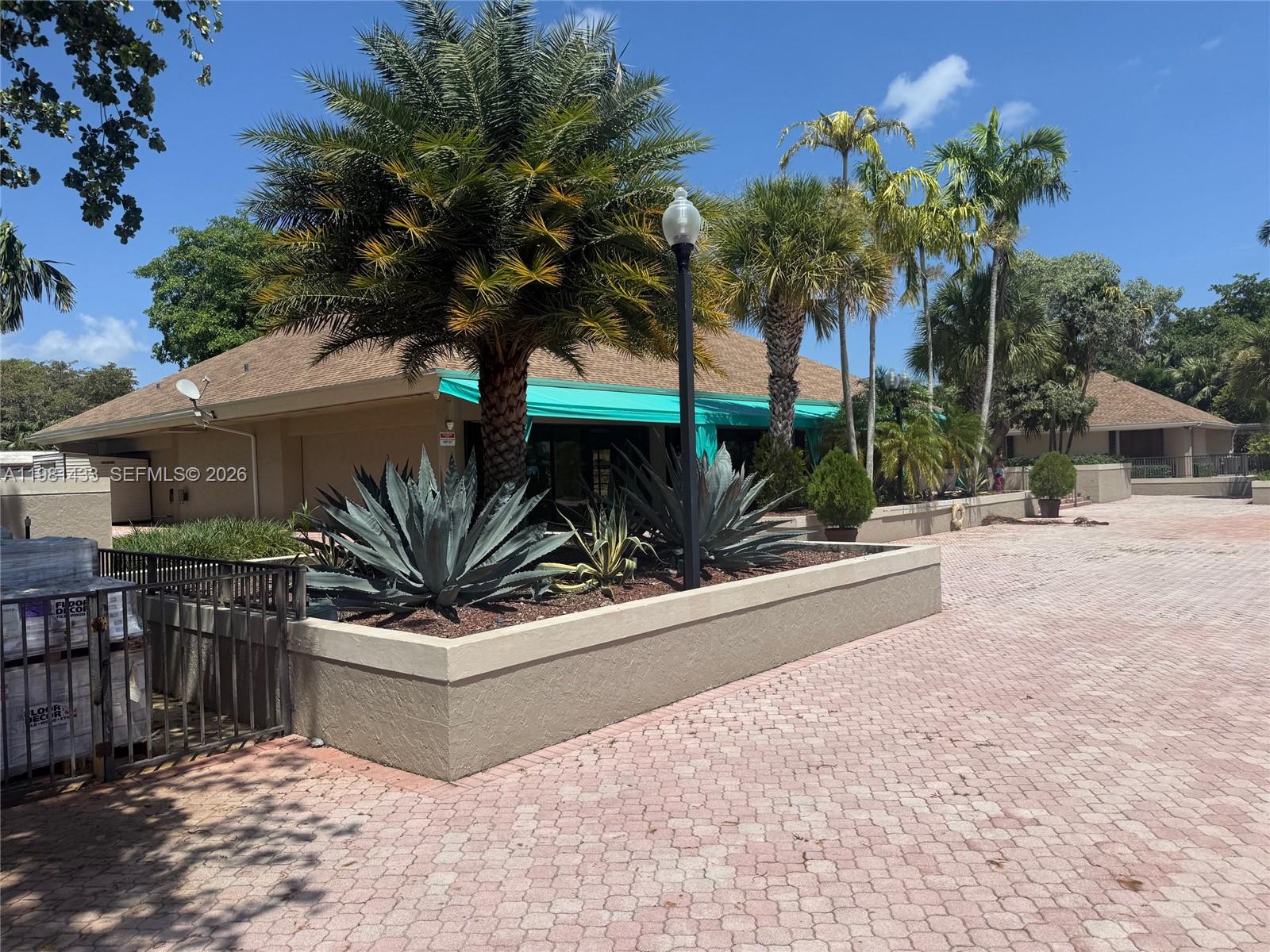 5119 SW 153rd Pl N Miami, FL 33185