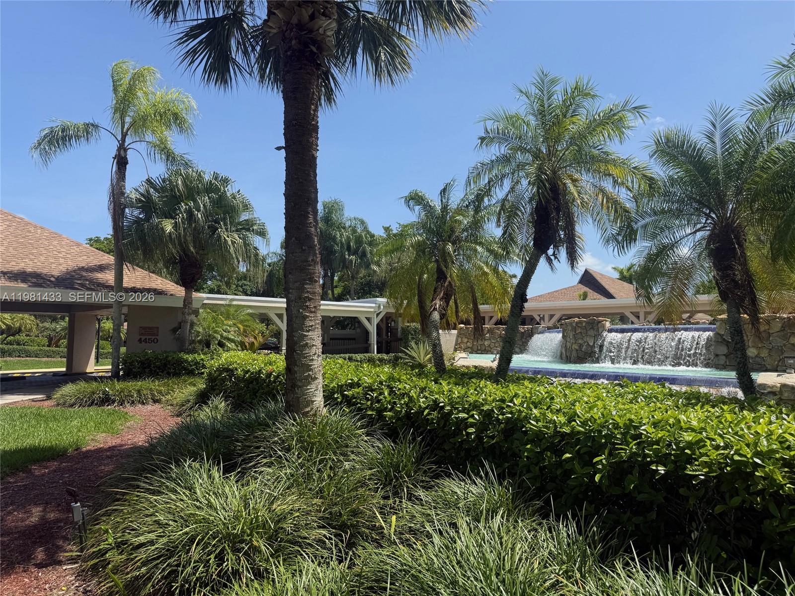 5119 SW 153rd Pl N Miami, FL 33185