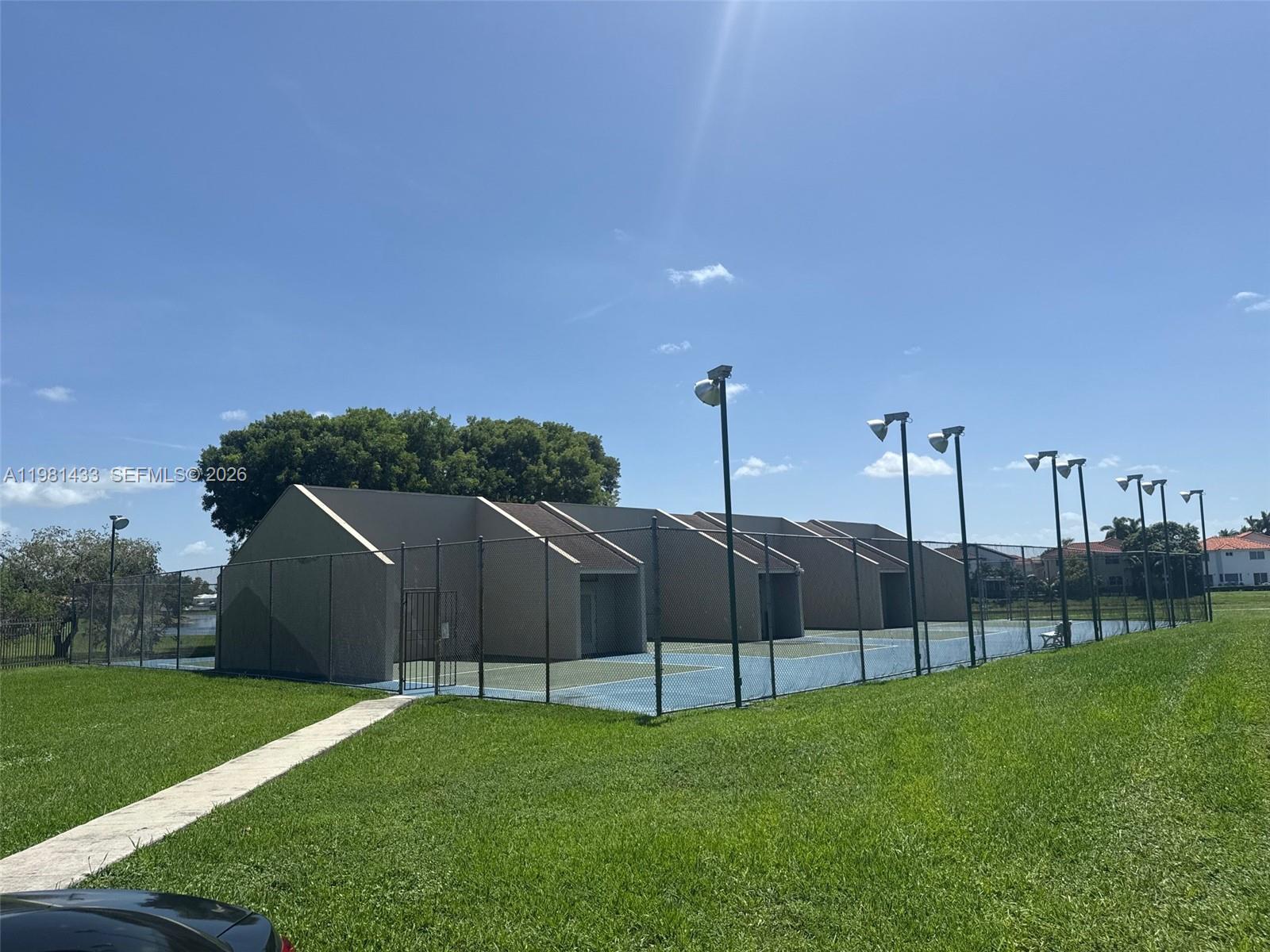 5119 SW 153rd Pl N Miami, FL 33185