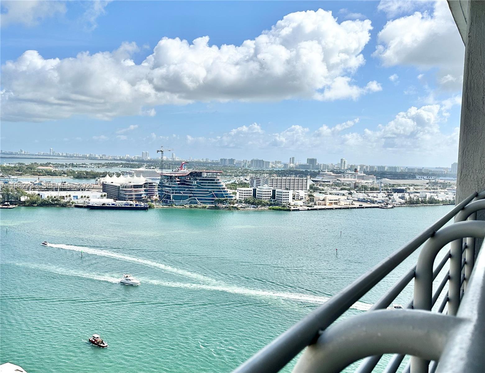 335 S Biscayne Blvd #2702 Miami, FL 33131