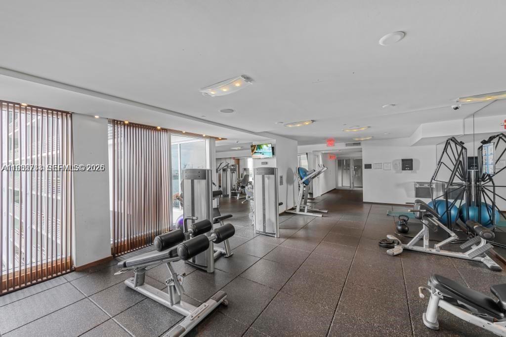 335 S Biscayne Blvd #2702 Miami, FL 33131