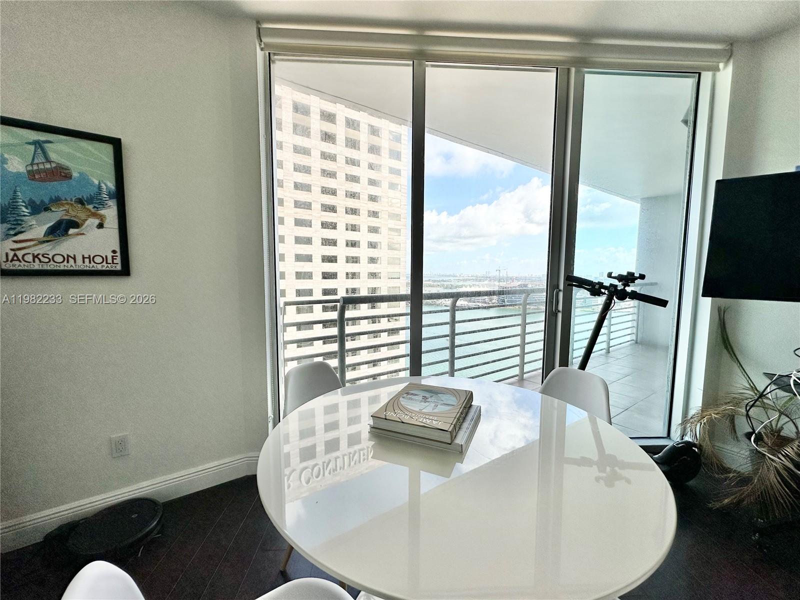 335 S Biscayne Blvd #2702 Miami, FL 33131