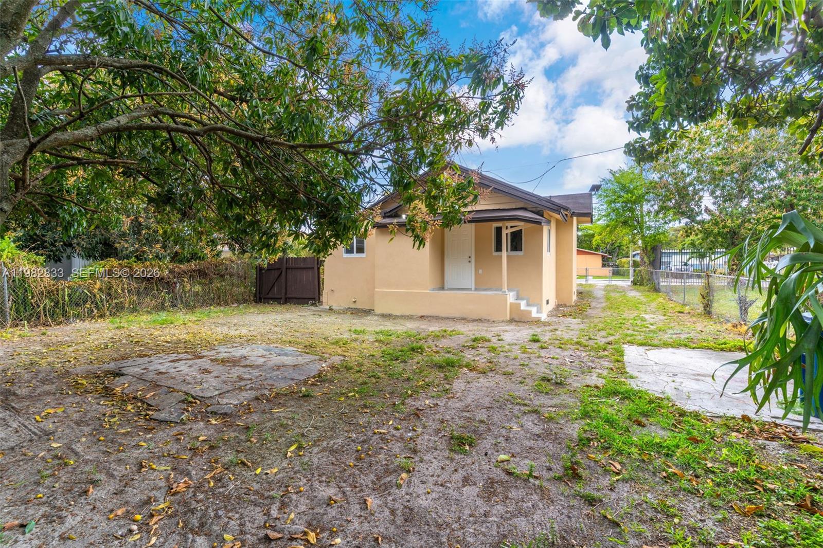 1521 NW 51st St Miami, FL 33142