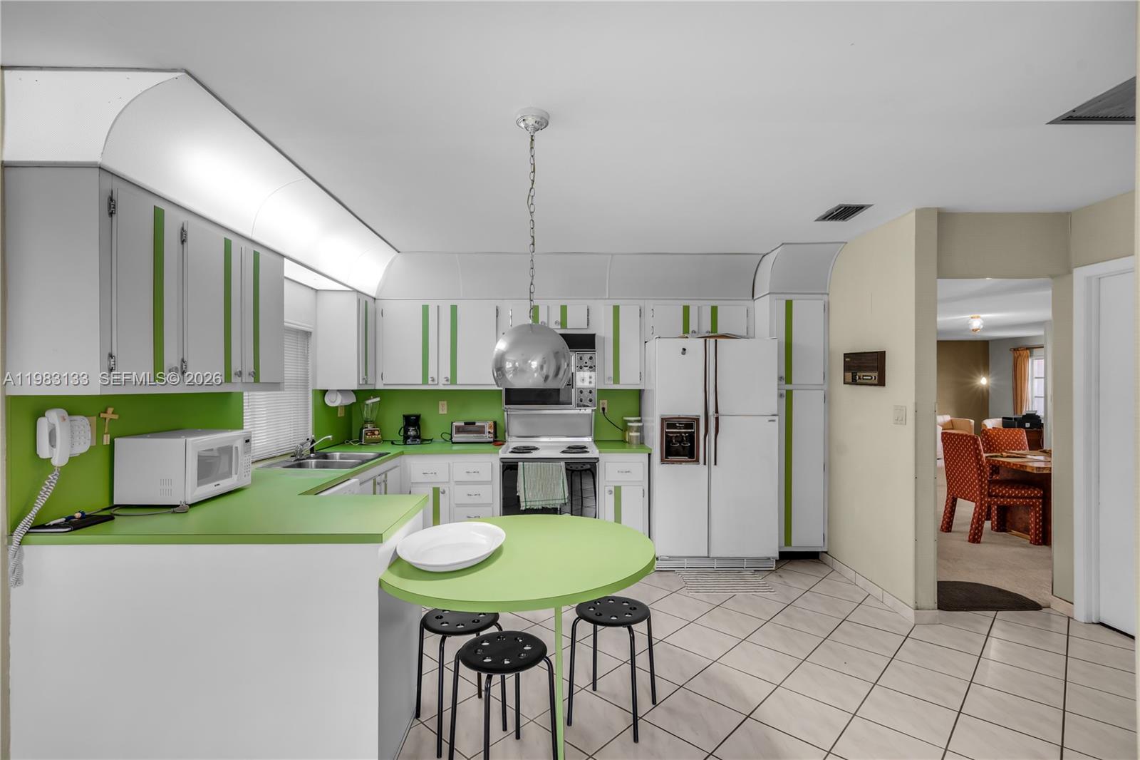 16623 Waters Edge Dr Weston, FL 33326