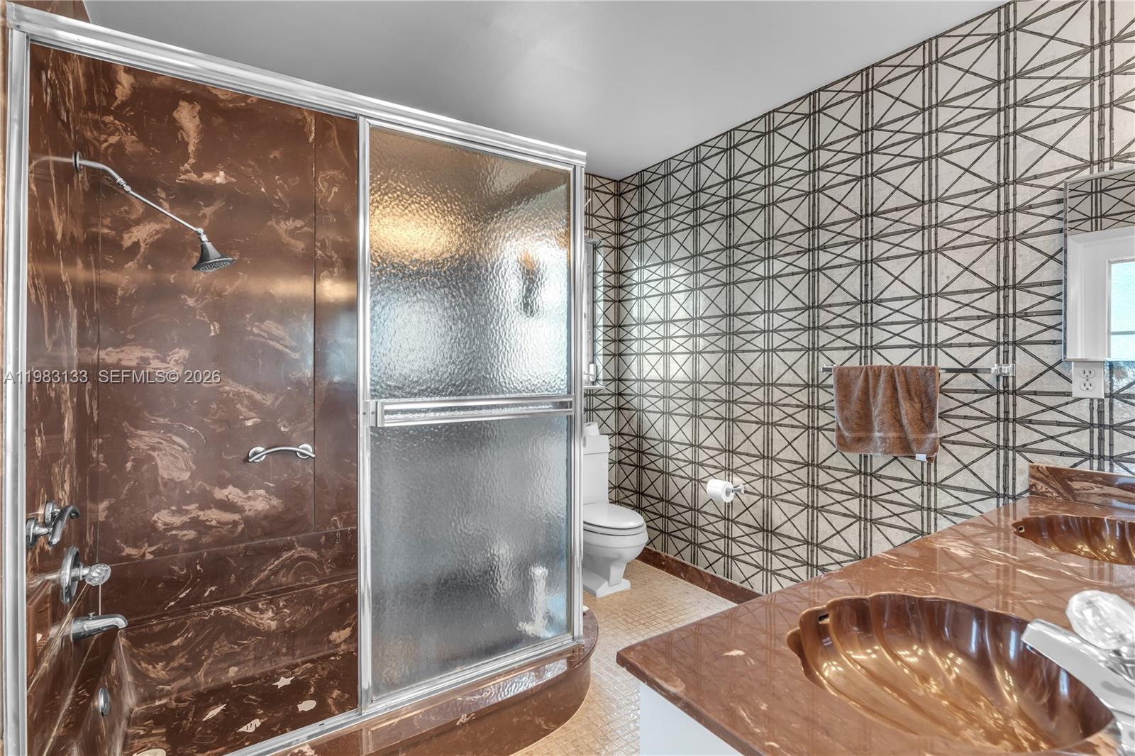 16623 Waters Edge Dr Weston, FL 33326