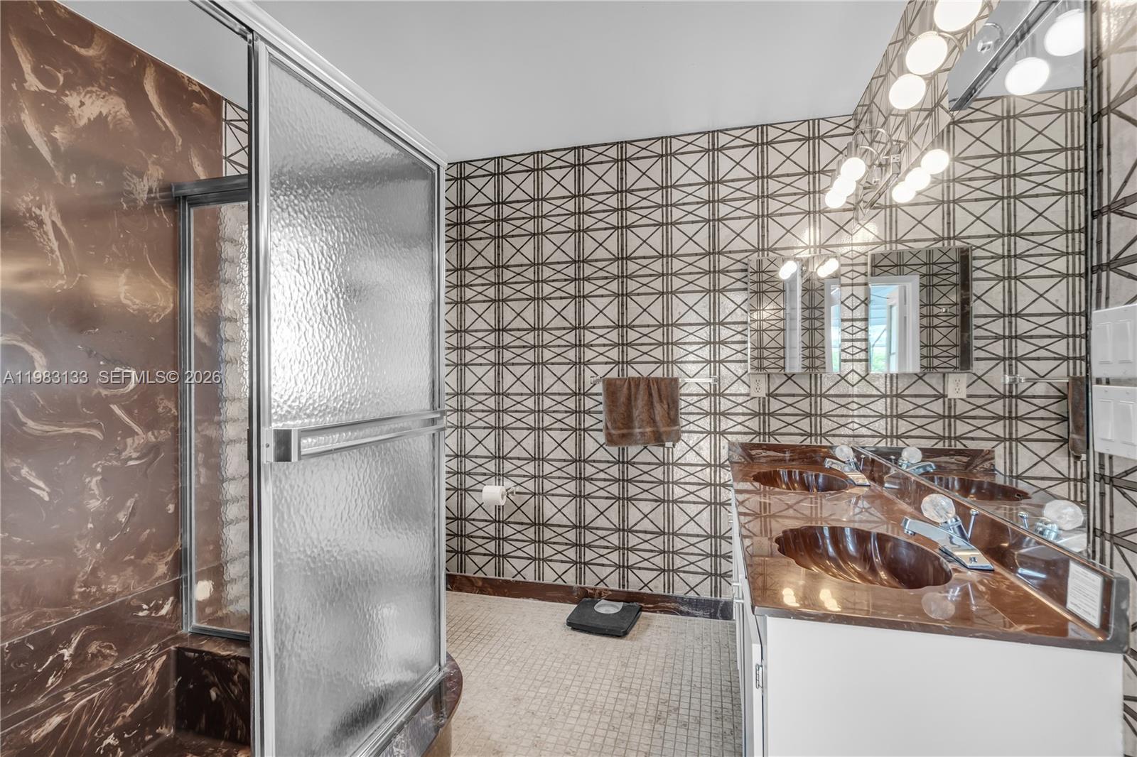 16623 Waters Edge Dr Weston, FL 33326