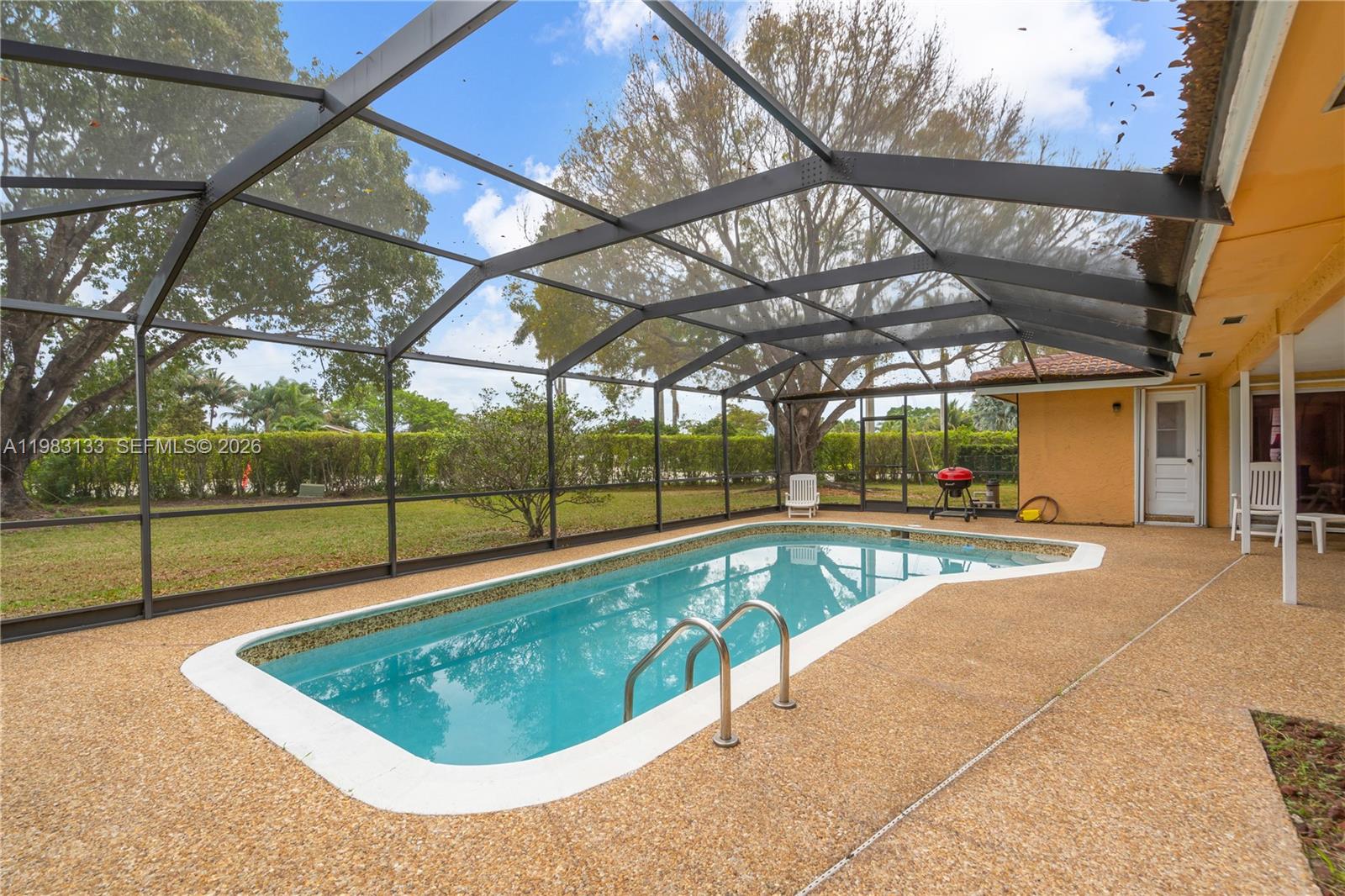 16623 Waters Edge Dr Weston, FL 33326