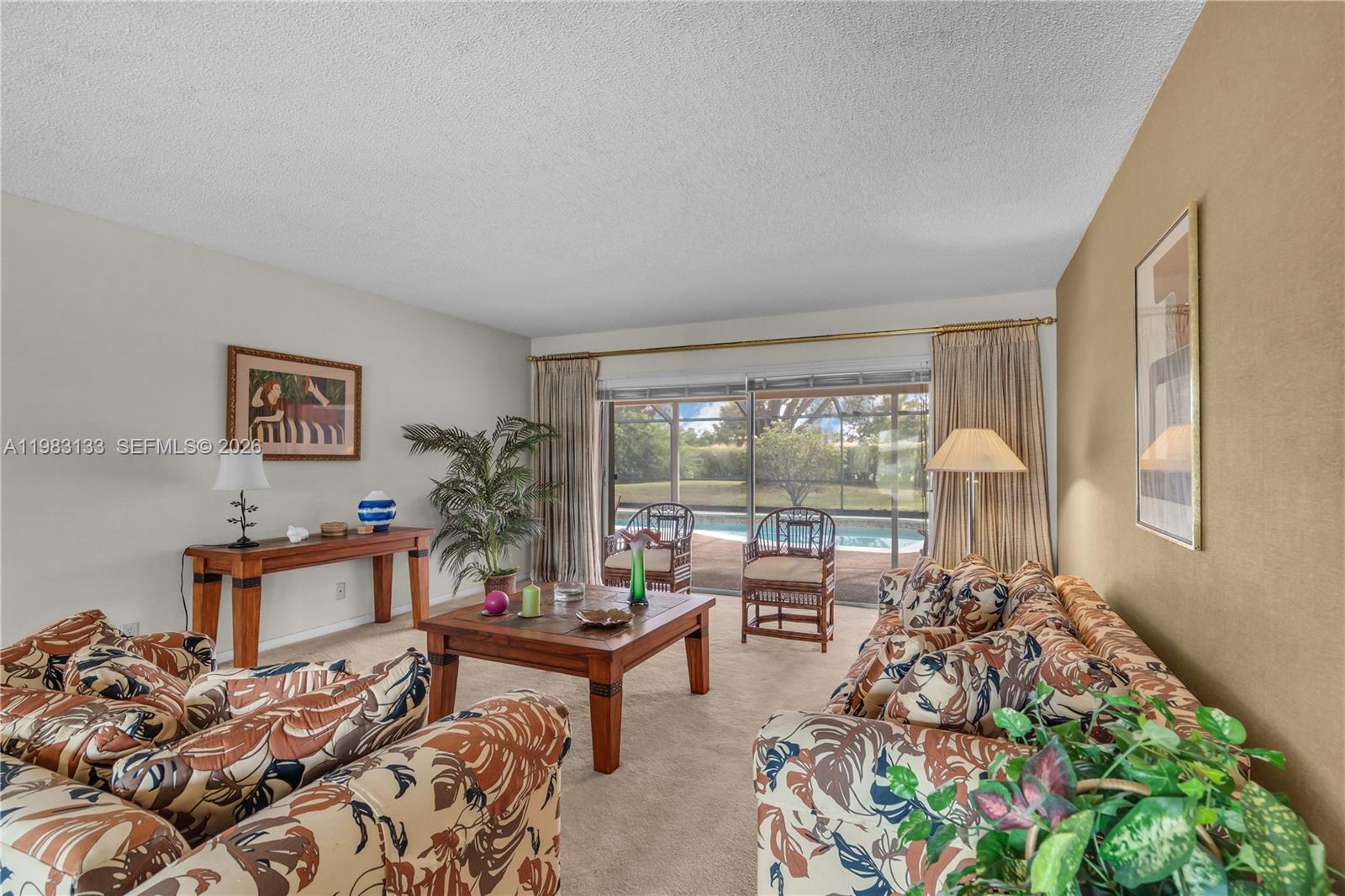 16623 Waters Edge Dr Weston, FL 33326