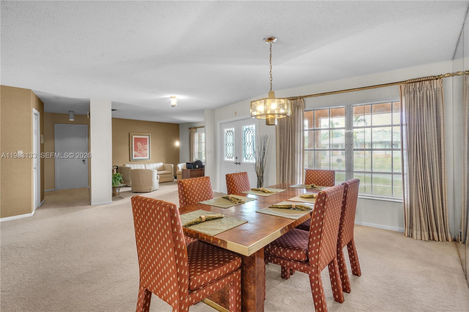 16623 Waters Edge Dr Weston, FL 33326