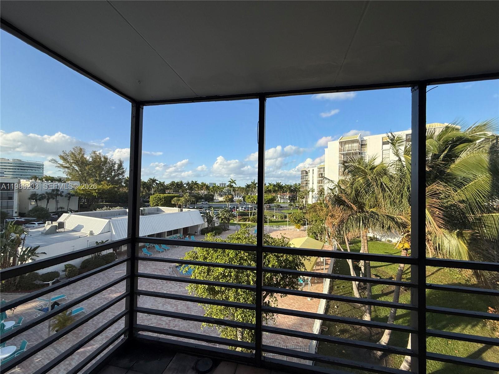 20400 W Country Clb Dr #412 Aventura, FL 33180