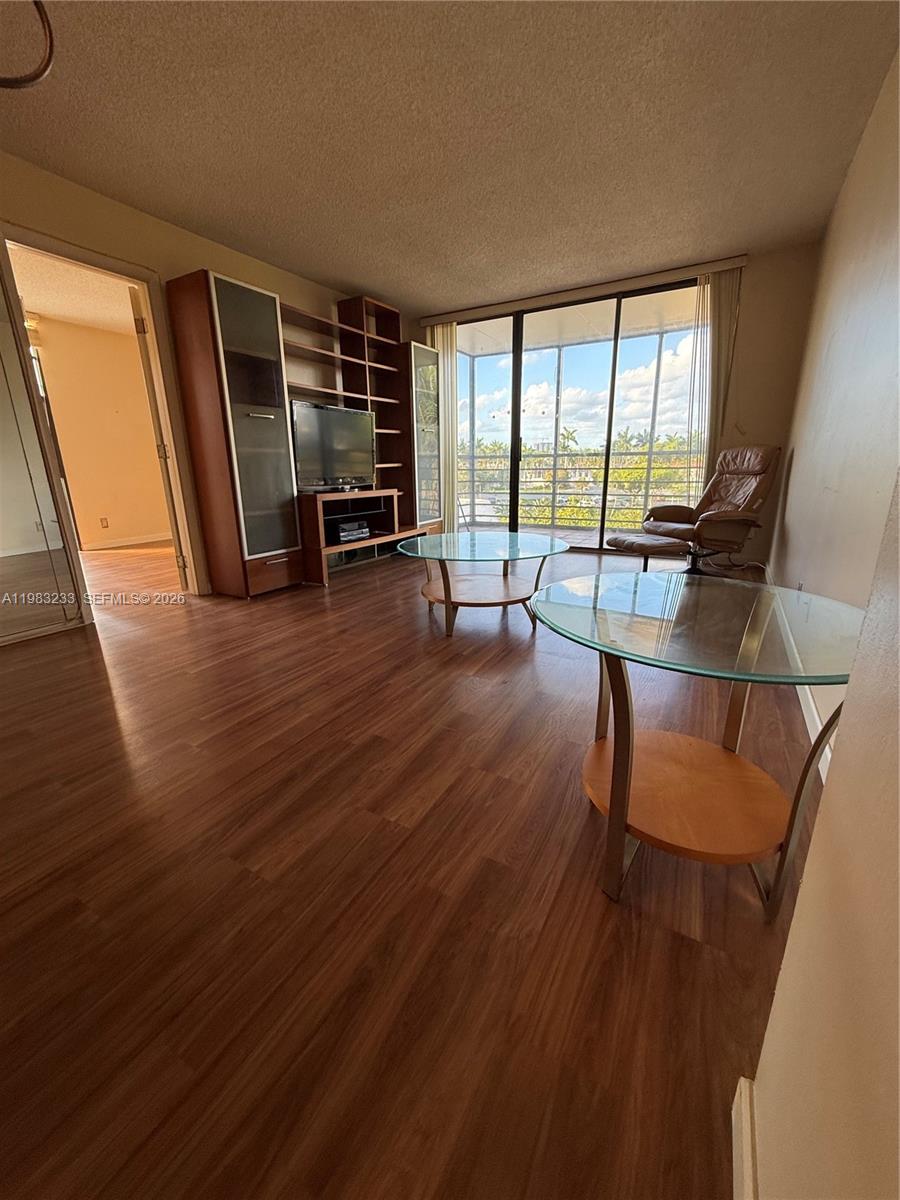 20400 W Country Clb Dr #412 Aventura, FL 33180