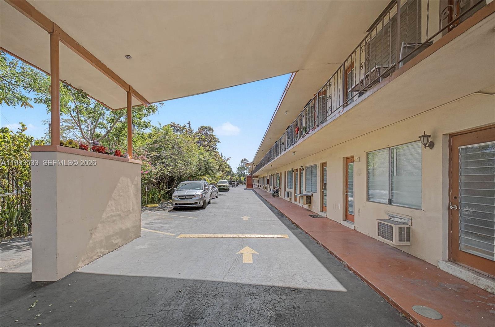 60 NW 79th St #10 Miami, FL 33150