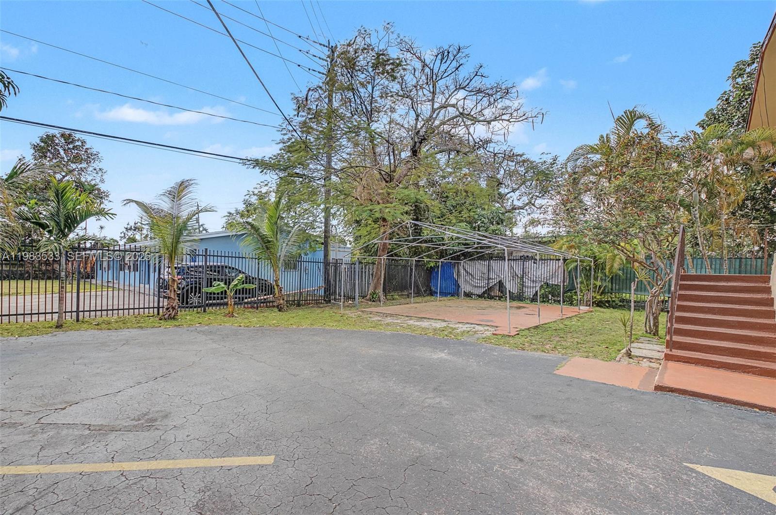 60 NW 79th St #10 Miami, FL 33150