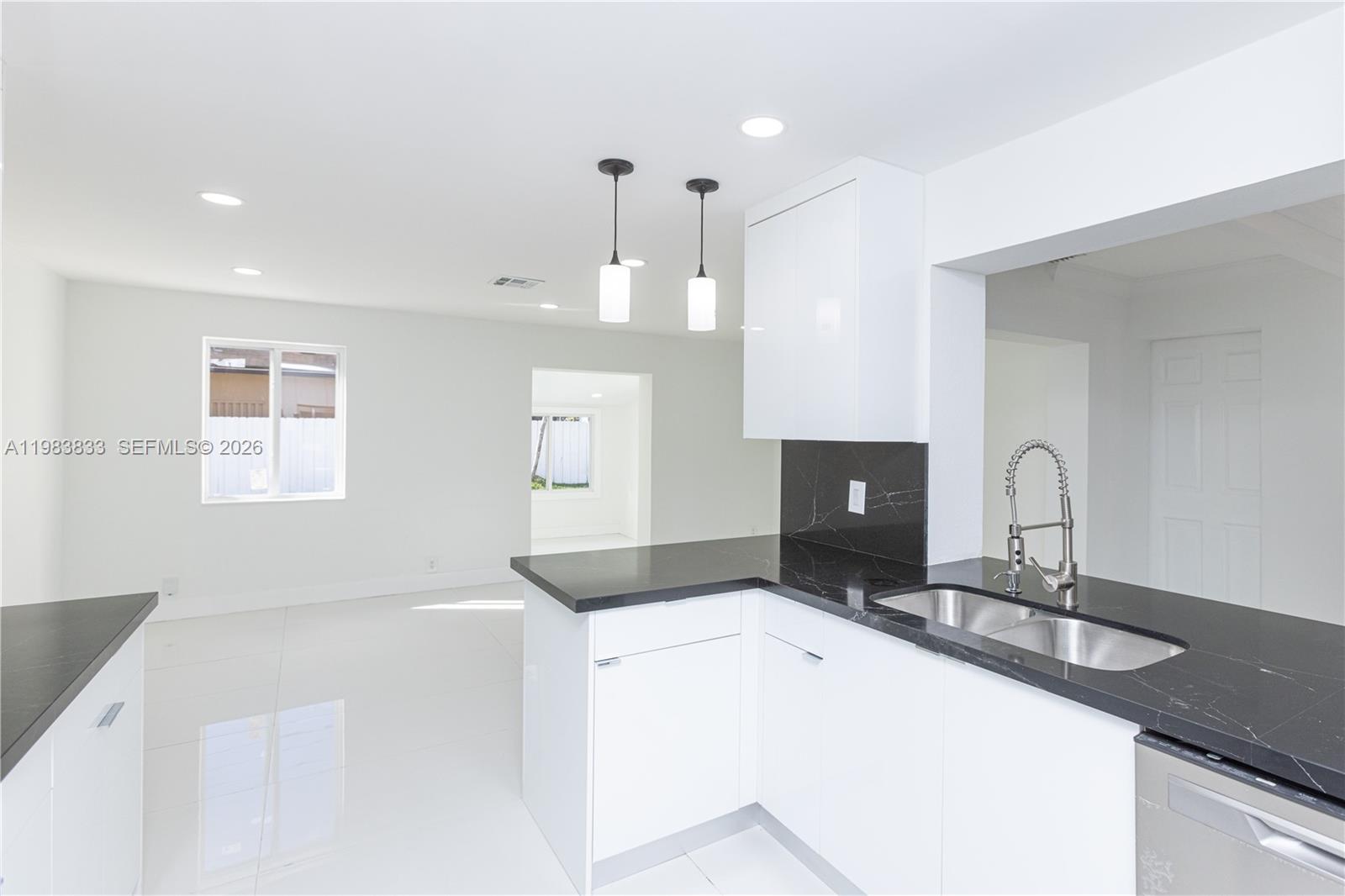 6610 Cody St Hollywood, FL 33024