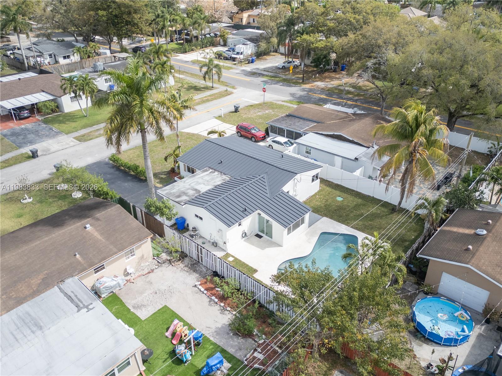 6610 Cody St Hollywood, FL 33024